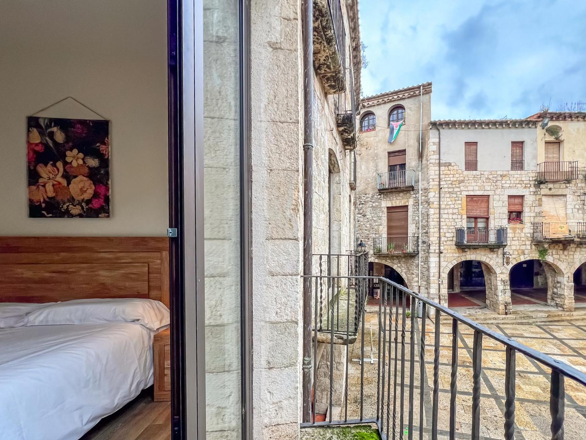 Can Cintet 1 Apartamento En La Plaza De Besalú Eksteriør bilde